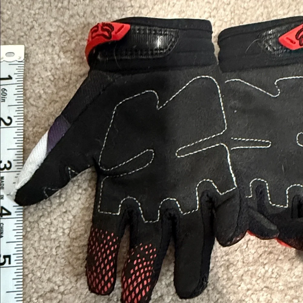 Fox Kids Gloves - Red, Black, Green